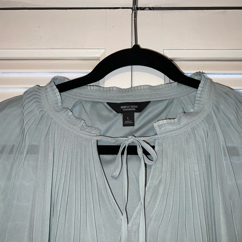 Simply Vera Vera Wang Blouse - NEVER WORN